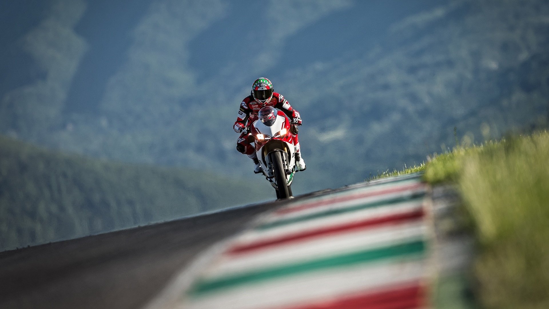 国际田径团体赛：接力换棒效率影响总分排名，田径接力中国